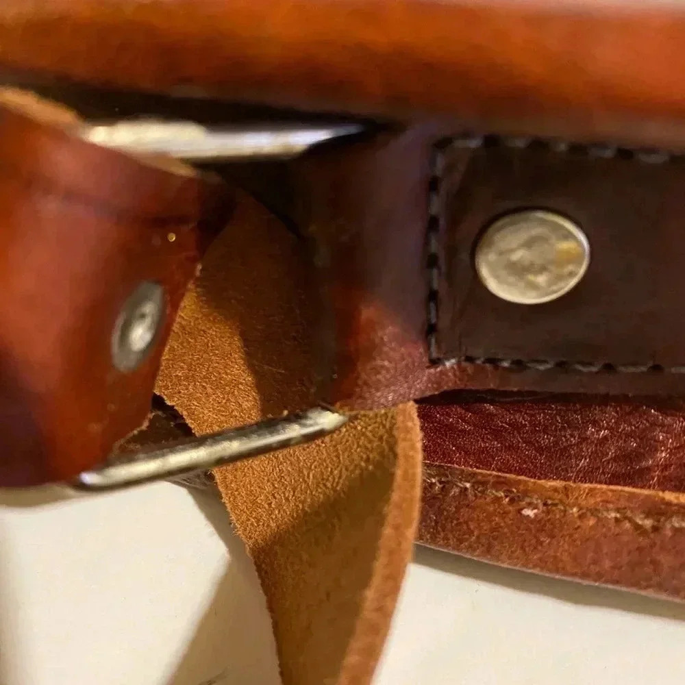 Handmade vintage studded  leather moroccan bag - Picture 10 of 12